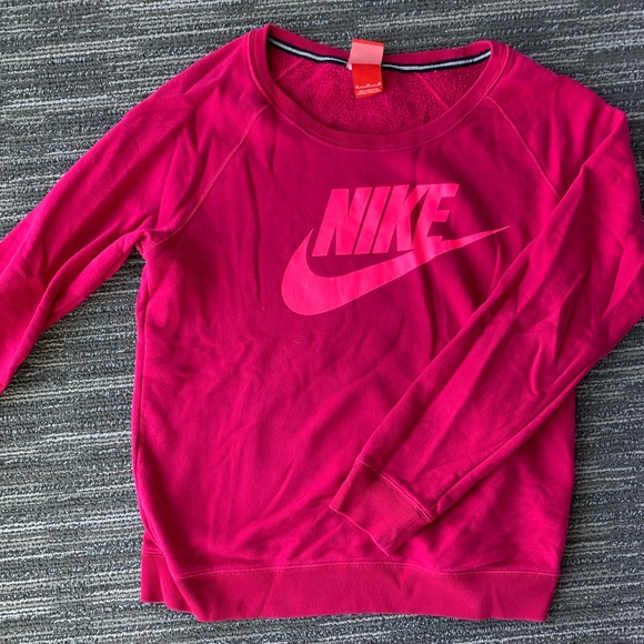 Nike Sweaters - Pink nike sweatshirt